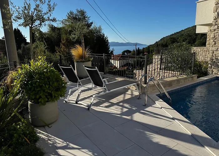 Aura Adriatica Onyx - Luxury Apartment, Private Pool, Sea View, Parking