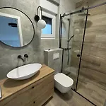 Apartment Aura Adriatica Onyx - Luxury Apartment, Private Pool, Sea View, Parking *