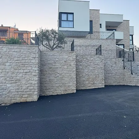 Apartment Aura Adriatica Onyx - Luxury Apartment, Private Pool, Sea View, Parking *