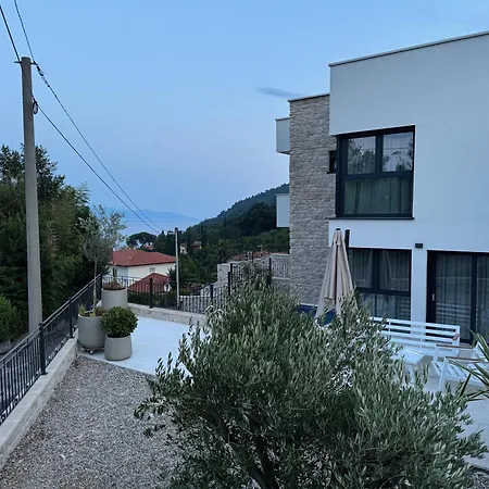 Apartment Aura Adriatica Onyx - Luxury Apartment, Private Pool, Sea View, Parking Lovran