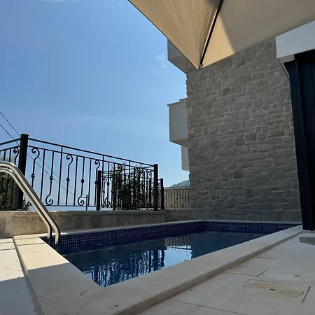 Aura Adriatica Onyx - Luxury Apartment, Private Pool, Sea View, Parking Apartment *
