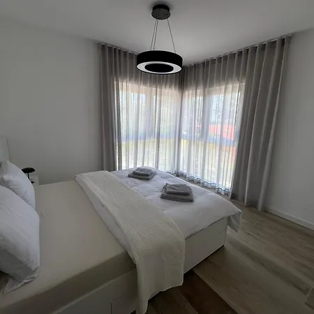 Aura Adriatica Onyx - Luxury Apartment, Private Pool, Sea View, Parking Appartamento Laurana