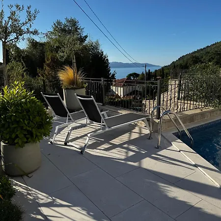 Aura Adriatica Onyx - Luxury Apartment, Private Pool, Sea View, Parking