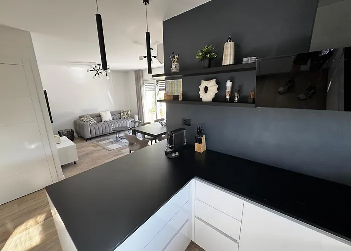 Aura Adriatica Onyx - Luxury Apartment, Private Pool, Sea View, Parking Lovran